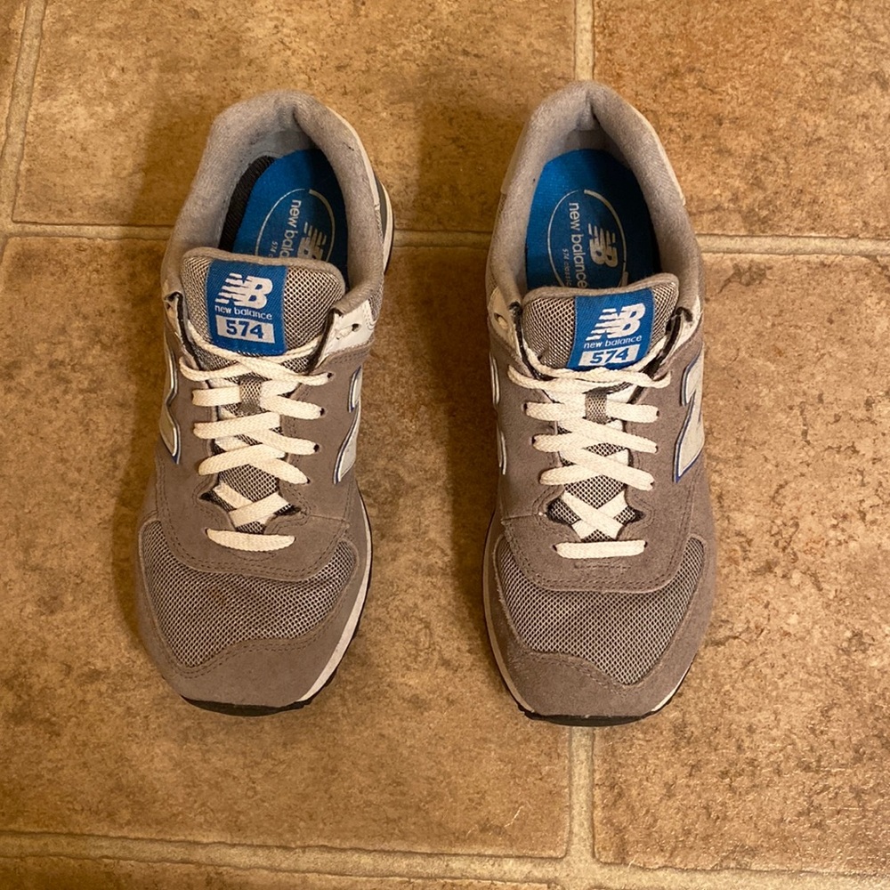 Mens New Balance Shoes. Like brand new only work a few times.